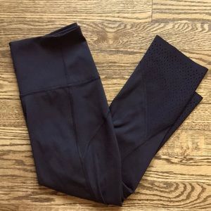 Lululemon Cropped Mesh Legging